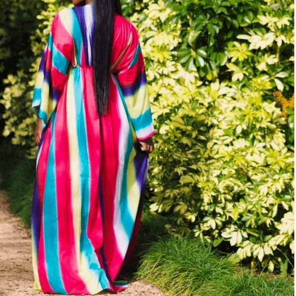 VACATION DRESS - Picture 2 of 3